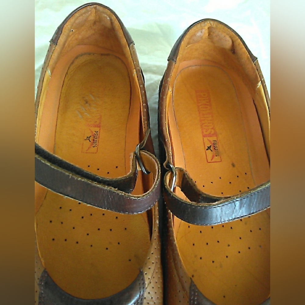 PIKOLINOS Brown Two-Tone Leather Mary Jane Flats - Picture 5 of 6